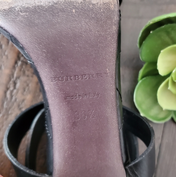 BURBERRY Black T Strap Stilettos - Picture 6 of 8